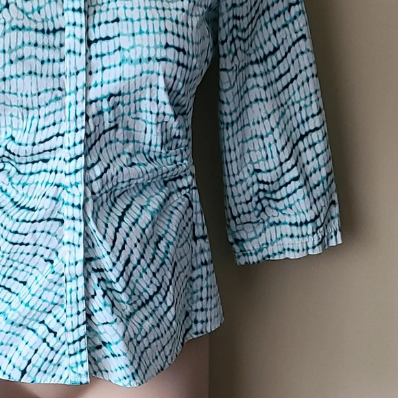 Lafayette 148 New York women's button down shirt stretch sz. 8 white/green/black - Picture 9 of 10